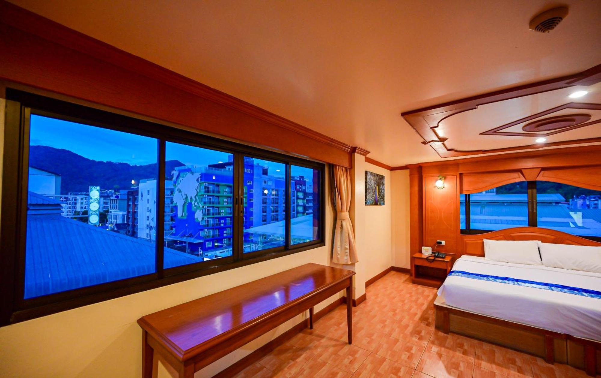 Complex Hotel Patong Eksteriør bilde