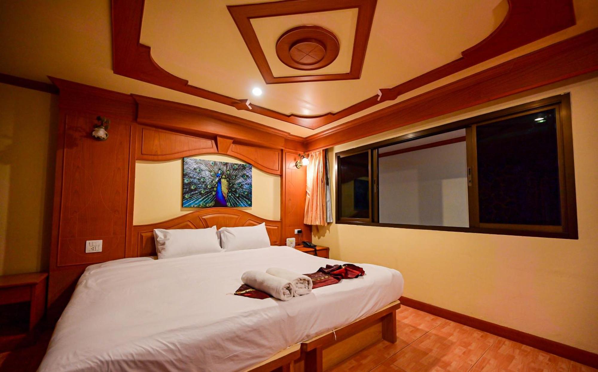 Complex Hotel Patong Eksteriør bilde