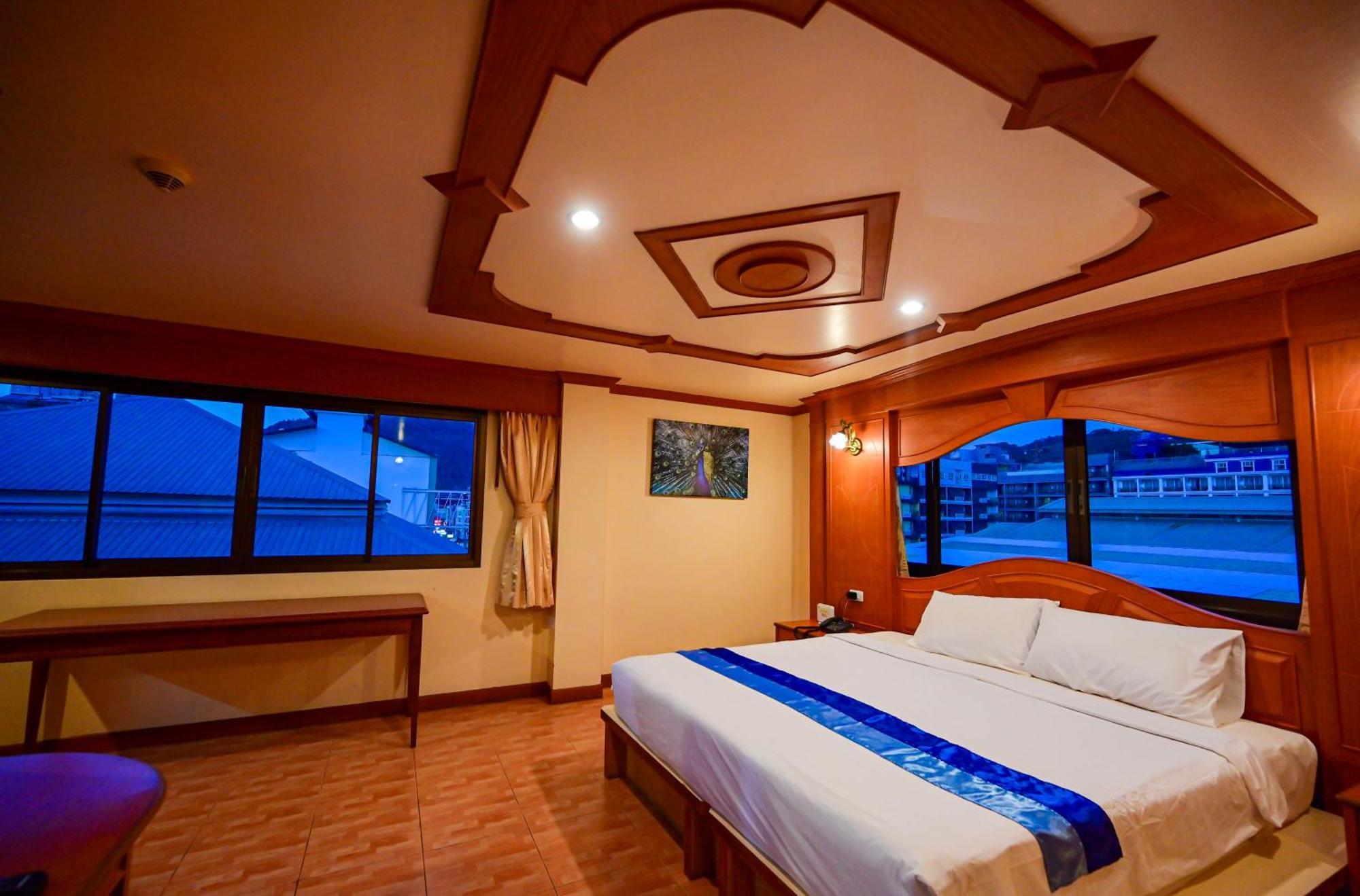 Complex Hotel Patong Eksteriør bilde