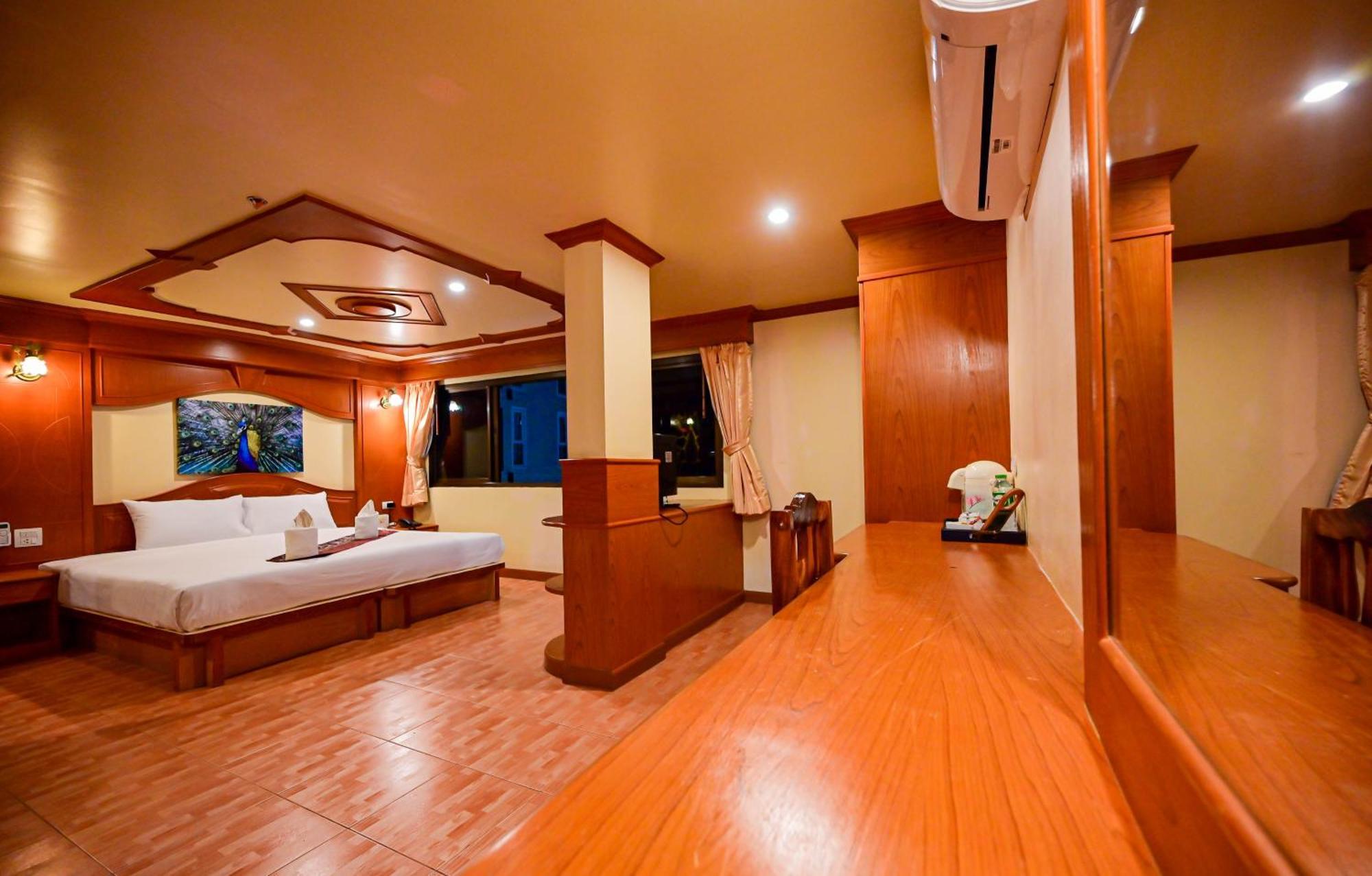 Complex Hotel Patong Eksteriør bilde