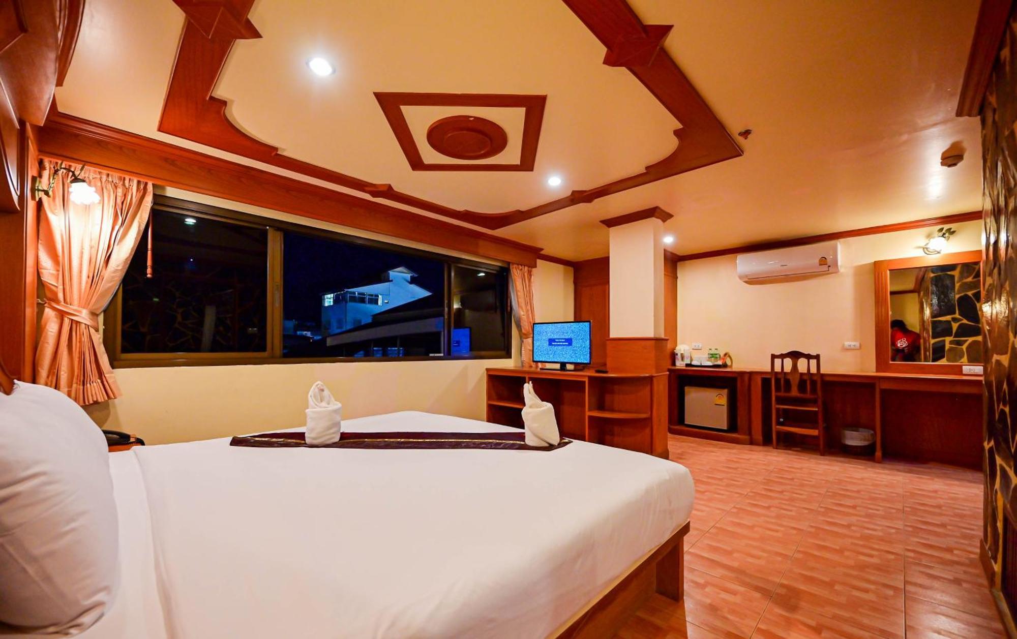 Complex Hotel Patong Eksteriør bilde